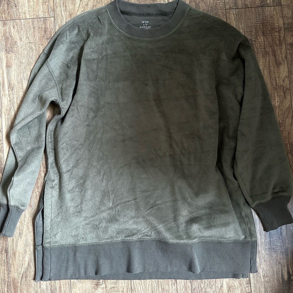 AERIE soft plush crew neck oversized sweater